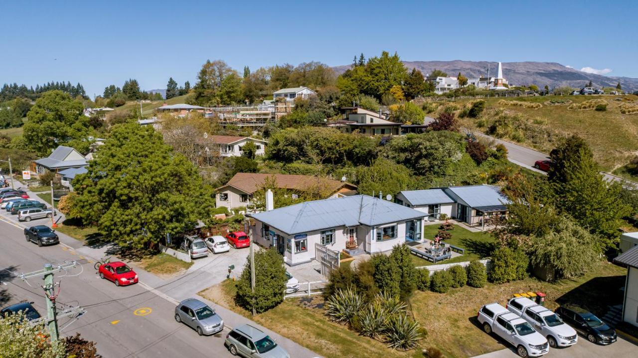 Mountain View Backpackers Hostel Wanaka Bagian luar foto